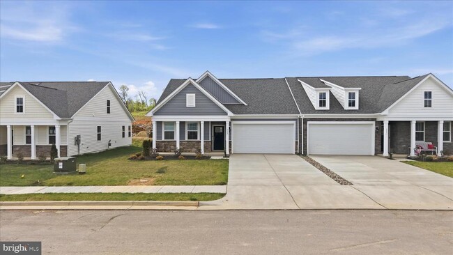 Building Photo - 115 Trellis View Ln