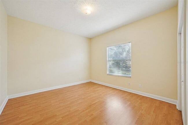 Building Photo - 918 Academy Dr
