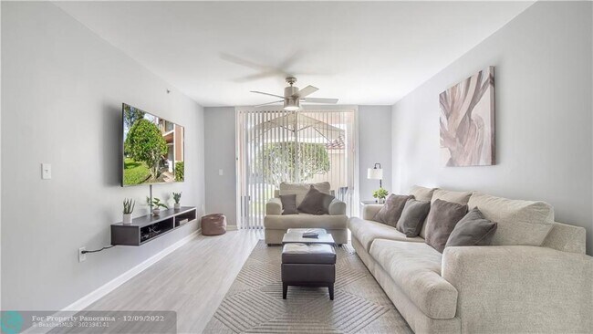 Building Photo - 7880 Sonoma Springs Cir