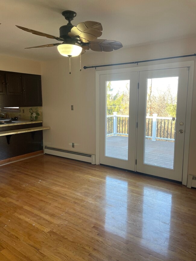 Building Photo - 2027 Reservoir Rd