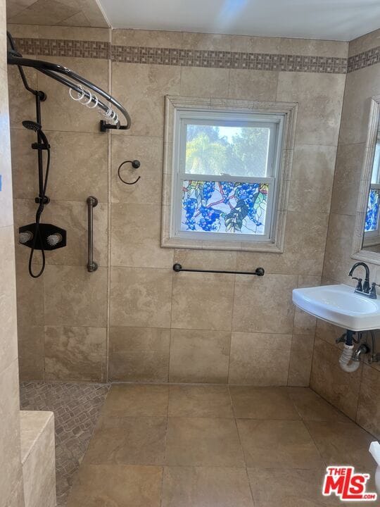 Building Photo - 8536 McConnell Ave