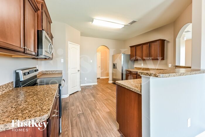 Building Photo - 5914 Treasure Cove Rd