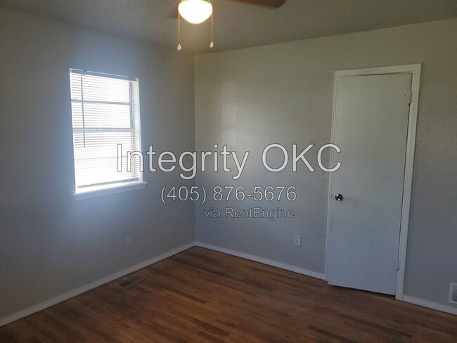 Building Photo - 6413 S Kelley Ave