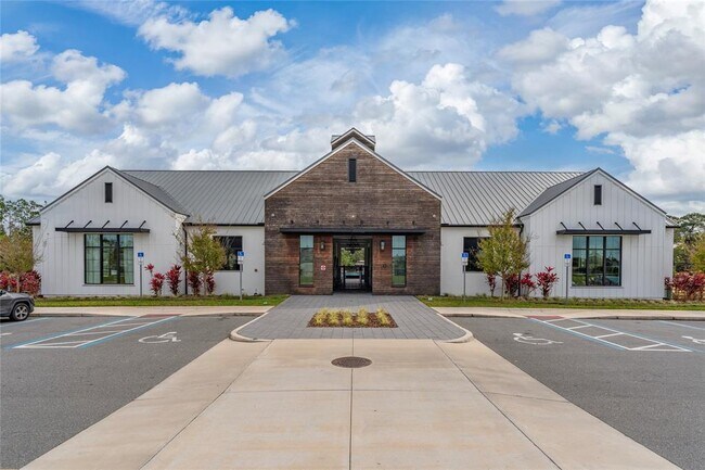 Building Photo - 6594 Leo Ln