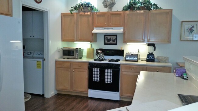 Building Photo - 3BR/3BA house plus utilities $3850