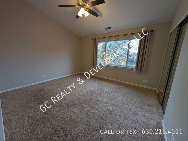 Building Photo - 3043 Kentshire Cir