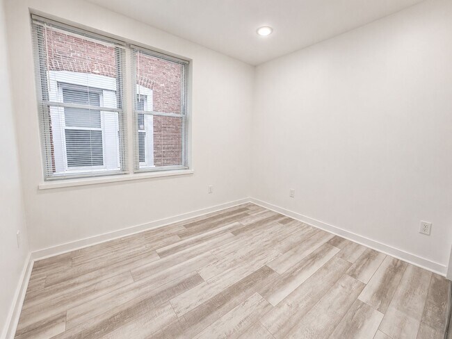 Building Photo - 129 S 51st St