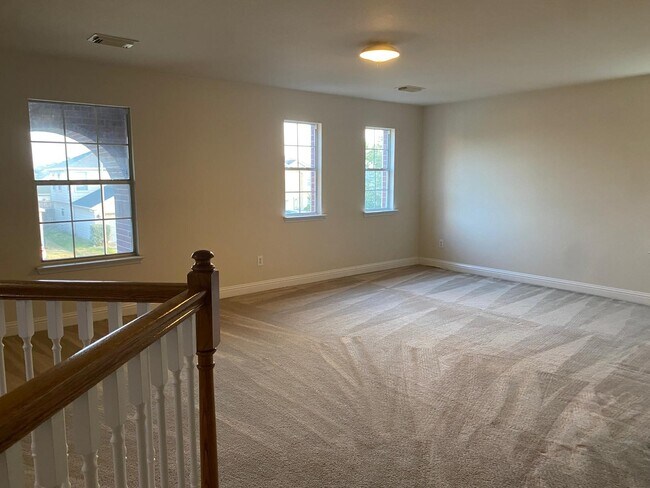 Building Photo - 518 Remington Chase Ct