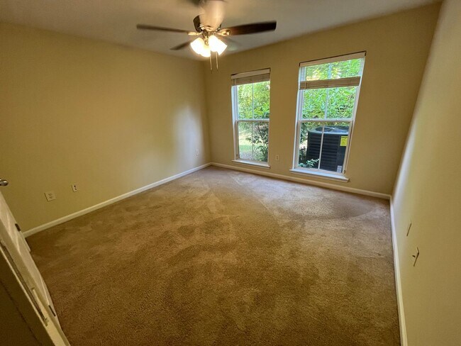 Building Photo - 14-1414 Jones