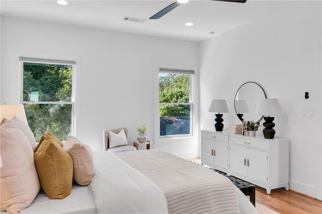 Building Photo - 976 Dunning St SE