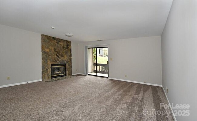 Building Photo - 411 Mallard Head Pl