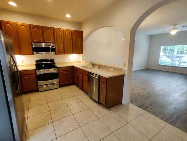 Building Photo - 11855 Deer Path Way
