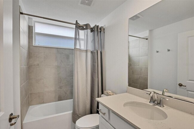 Building Photo - 12580 Galapagos Ct