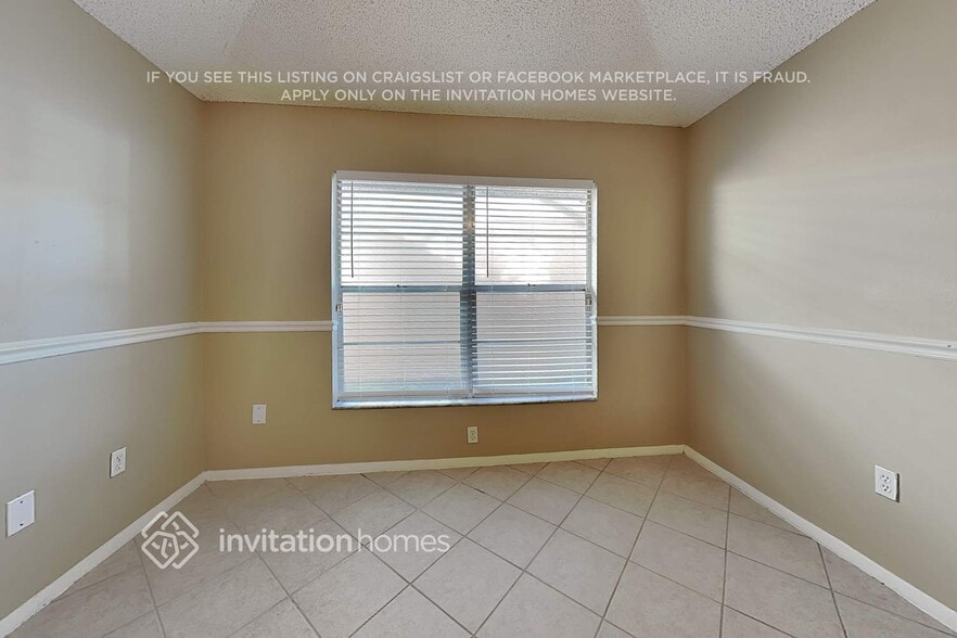Building Photo - 1410 High Knoll Dr