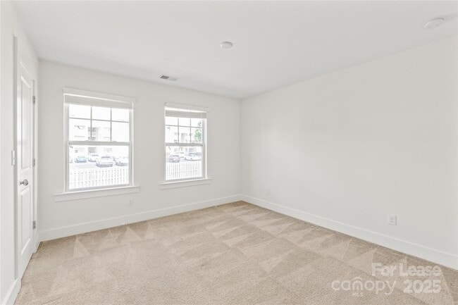 Building Photo - 2564 Tranquil Oak Pl
