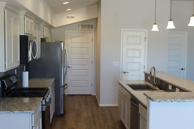 Building Photo - $2400 - 3BR/2BA Newly Built House in Puebl...