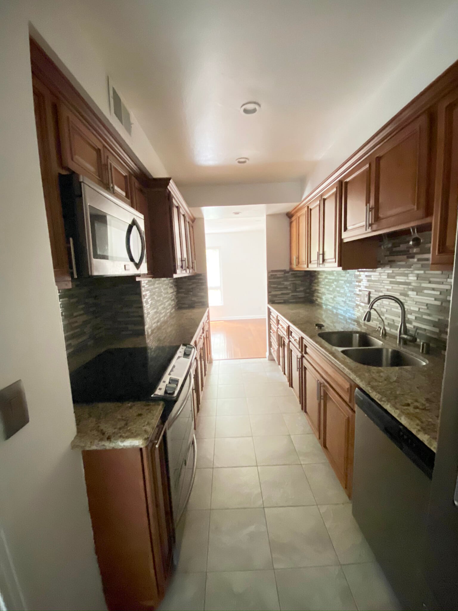 Building Photo - 1262 S Barrington Ave