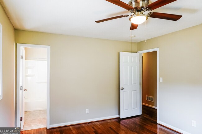 Building Photo - 3762 Elkridge Dr