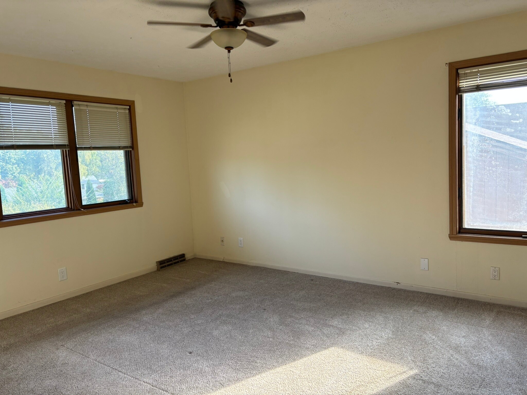 Building Photo - 6172 Brynwood Dr