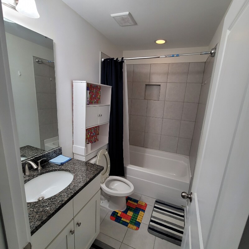 Building Photo - 8180 S Antler Dr