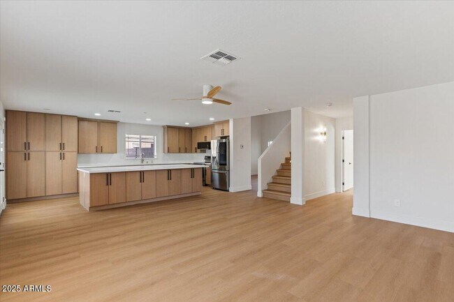 Building Photo - 2289 W Hayden Peak Dr