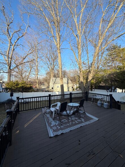 Building Photo - 100 Kimball Rd