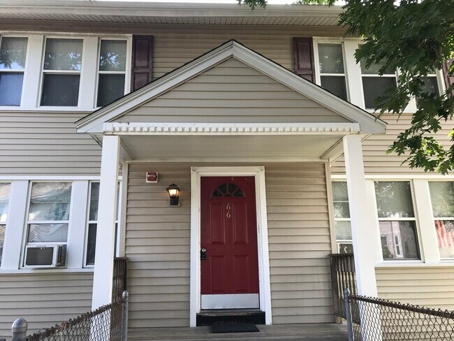 Building Photo - 70 Safford St