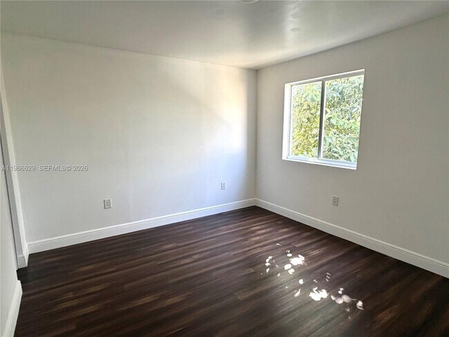 Building Photo - 540 NW 7th St