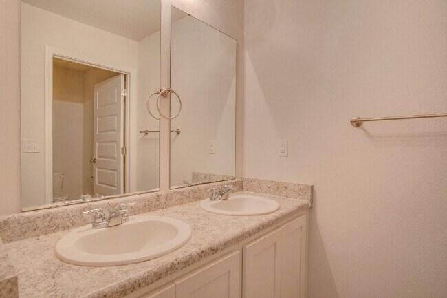 Building Photo - Season’s Savings! Spacious 5BR Near NAS – ...