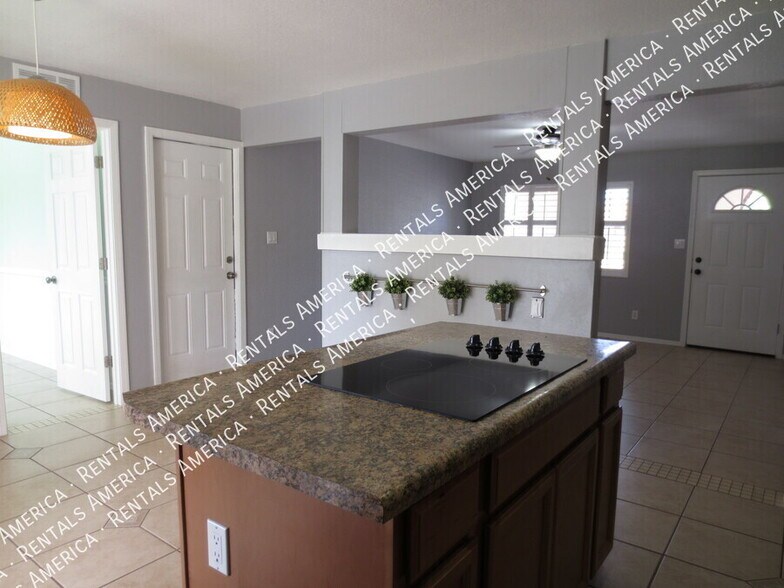 Building Photo - 13410 N 41st Pl