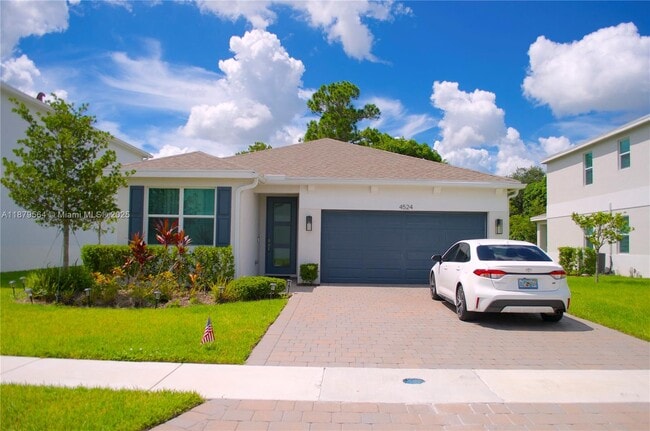 Building Photo - 4524 Catalina Wy