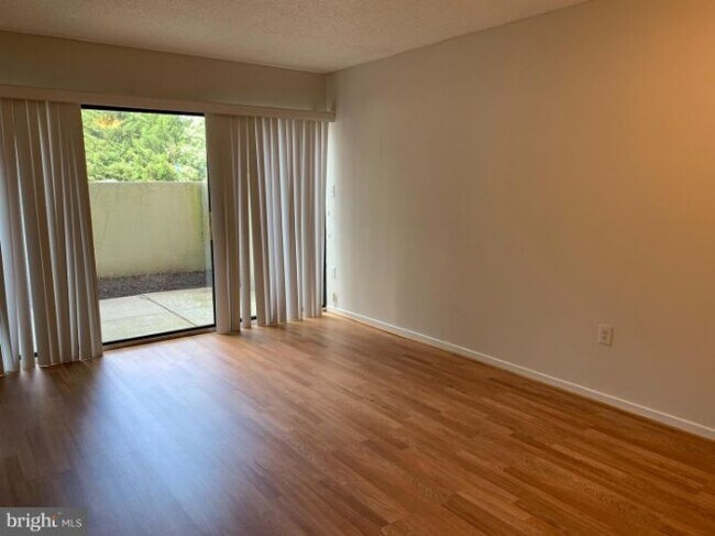 Building Photo - 2921 N Leisure World Blvd