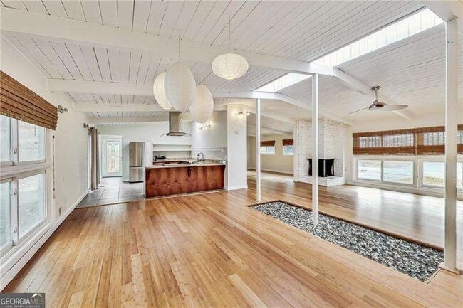 Building Photo - 3121 Lynnray Dr
