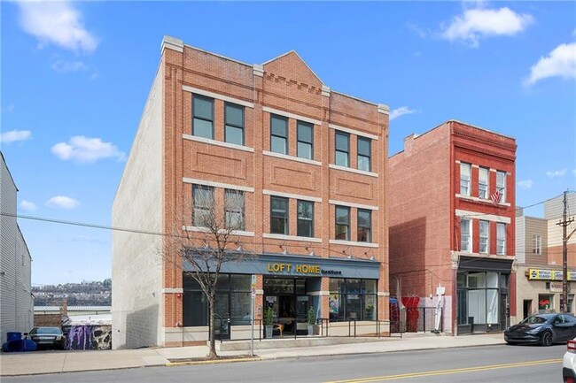 Primary Photo - 3529 Butler St