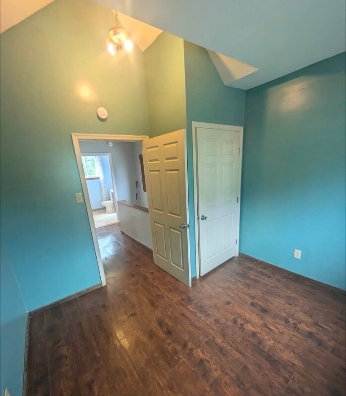Building Photo - 115 N Ray St