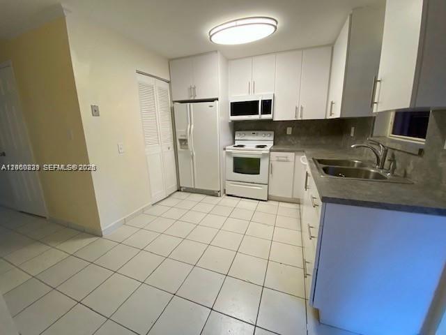 Building Photo - 6275 SW 130th Ave