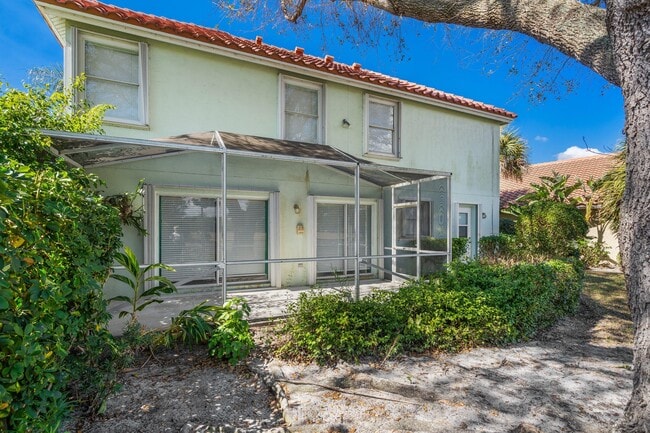 Building Photo - 2746 Linkside Dr