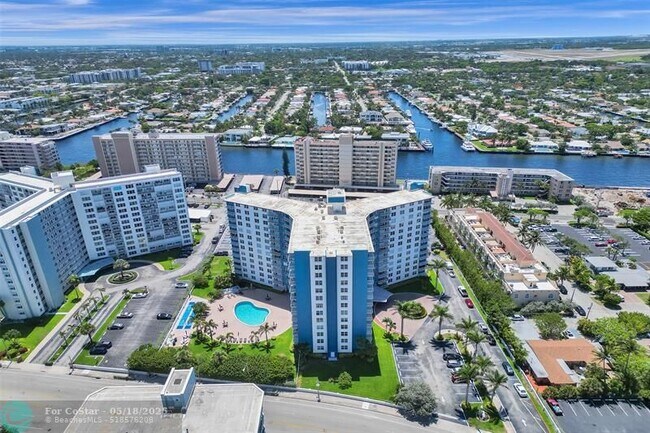 Building Photo - 301 N Ocean Blvd