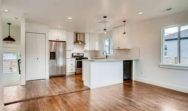 Building Photo - Three bedroom, 2 bathroom modern property!...