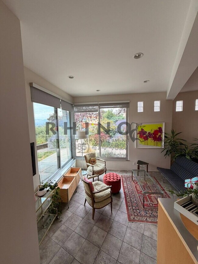 Building Photo - 640 K St