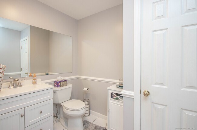 Building Photo - 39 Coram Rd