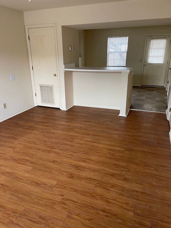 Building Photo - 1830 Stargazer Dr