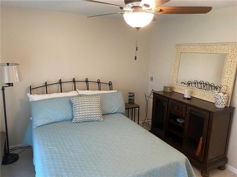 Building Photo - 59 Prescott C