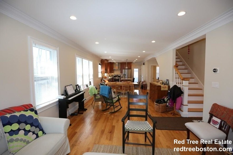 Building Photo - 7 Acron Rd