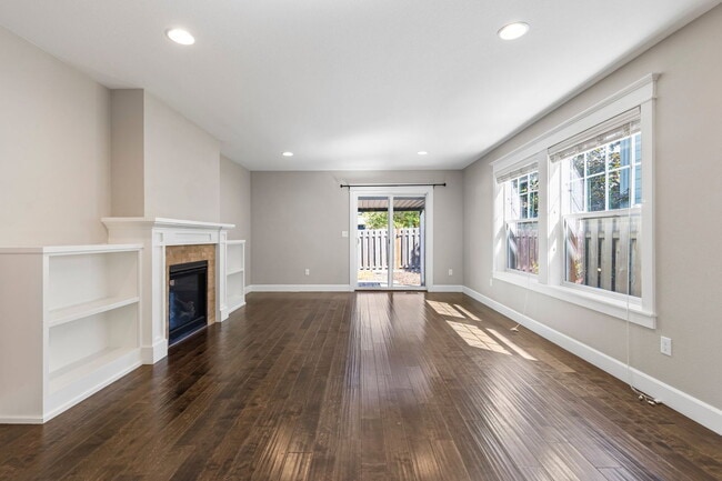 Building Photo - 1766 NE 79th Ave