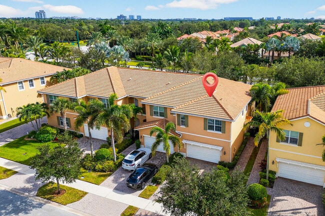 Building Photo - 4527 Cadiz Cir