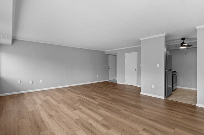 Building Photo - Welcome to modern living in the heart of Ghent!