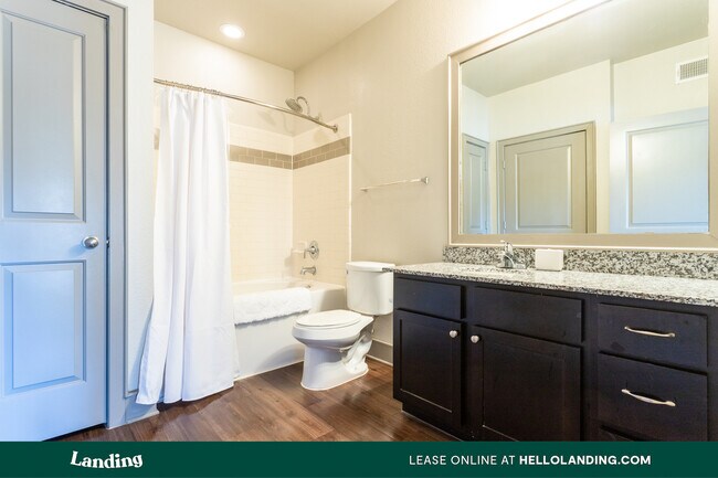Building Photo - 18021 Kingsland Blvd