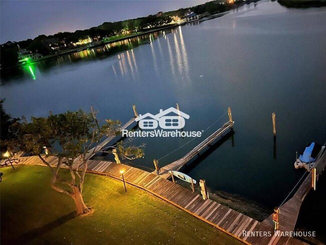 Building Photo - 18809 Egret Bay Blvd