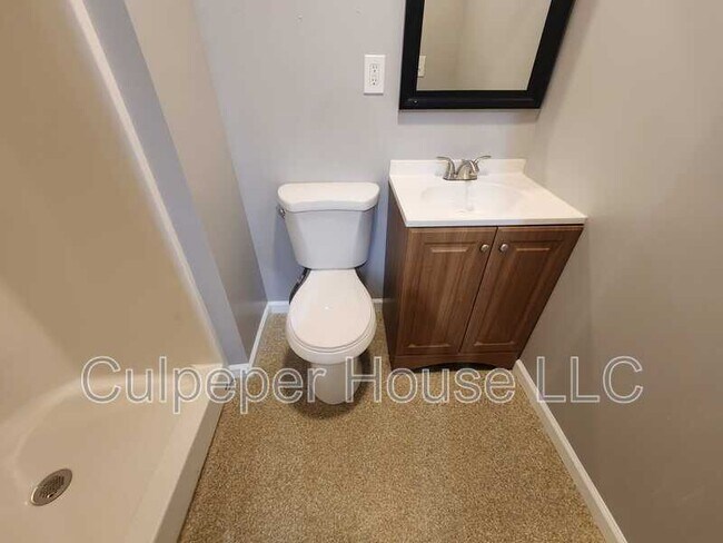 Building Photo - 2854 W Sylvania Ave